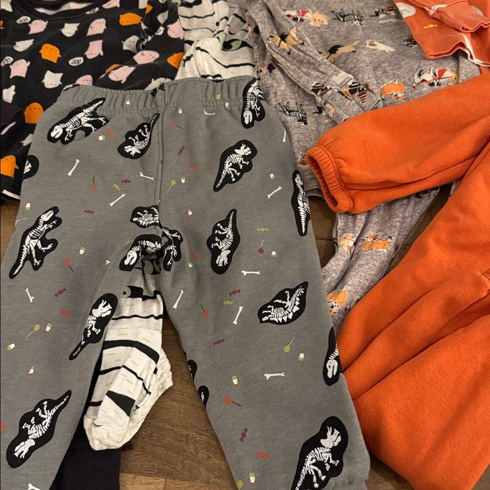 Halloween Pumpkin ghost bundle 9 pcs size 18-24 months - Picture 4 of 9